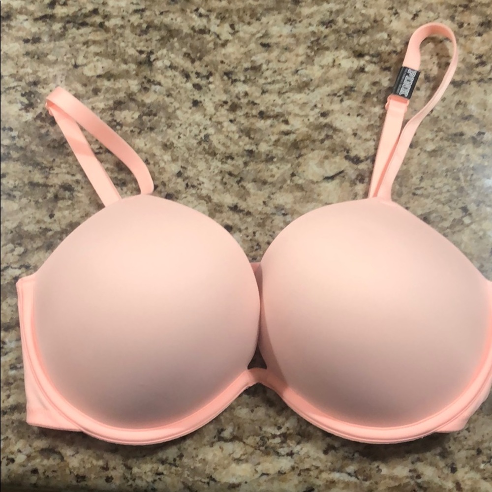 Victoria’s Secret PINK “super push up” bra NWT